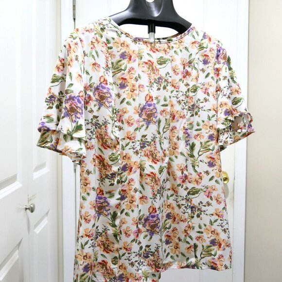 BloomChic Floral Print Tiered Flutter Sleeve Blouse - Picture 5 of 8